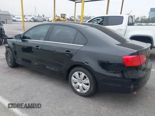 2013 Volkswagen Jetta SE с VIN 3VWDX7AJ2DM414183, выставлен на аукционе IAAI как лот 42489925 с пробегом 52 617 миль миль и . История ставок и продаж доступна на DreamBid. Изображение 3.