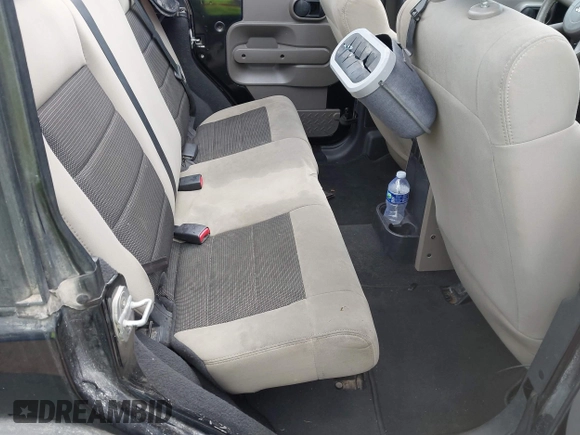 2008 Jeep Wrangler Unlimited X with VIN 1J4GA39108L501130, listed as a IAAI auction lot 42182601 with 177,507 mi miles and . Bid and sale history available at DreamBid. Image 8.