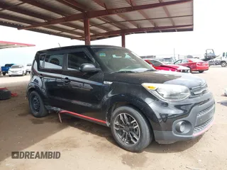 2019 Kia Soul with VIN KNDJN2A28K7684291, listed as a IAAI auction lot 41936705 with 140,653 mi miles. Bid and sale history available at carsss.com. Image 1.