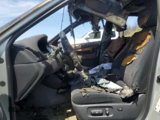 2004 Toyota Camry LE z VIN JTDBE32K740250691, wystawiony jako Copart lot #55793225 z przebiegiem Nie podano mil oraz Szkoda całkowita • Salvage title. Historia ofert i sprzedaży dostępna na DreamBid. Obrazek 7.