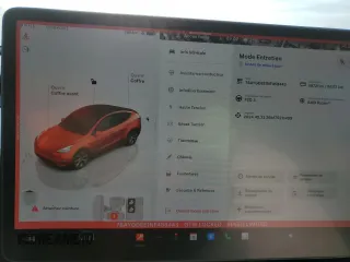 2022 Tesla Model Y Long Range with VIN 7SAYGDEE1NF458443, listed as a Copart auction lot 46497265 with 59,721 mi miles and Salvage Title. Bid and sale history available at carsss.com. Image 9.