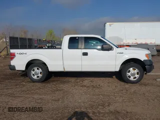 2014 Ford F-150 XL with VIN 1FTEX1EM0EKE57132, listed as a IAAI auction lot 41895499 with 260,186 mi miles and . Bid and sale history available at carsss.com. Image 13.