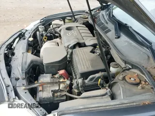 2010 Toyota Camry XLE z VIN 4T1BF3EK1AU012358, wystawiony jako IAAI lot #43064176 z przebiegiem 119 143 mil mil oraz . Historia ofert i sprzedaży dostępna na DreamBid. Obrazek 19.