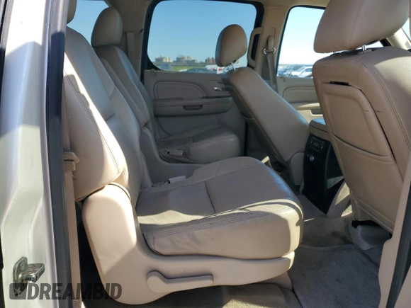 2011 Cadillac Escalade ESV Premium z VIN 1GYS3JEF2BR333246, wystawiony jako Copart lot #47197395 z przebiegiem 177 400 mil mil oraz Czysty tytuł • Clean title. Historia ofert i sprzedaży dostępna na DreamBid. Obrazek 11.