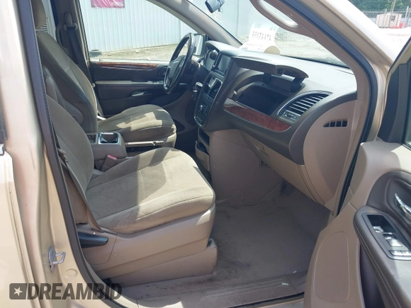 2011 Chrysler Town & Country Touring with VIN 2A4RR5DGXBR613179, listed as a IAAI auction lot 42143355 with 180,906 mi miles and . Bid and sale history available at DreamBid. Image 5.