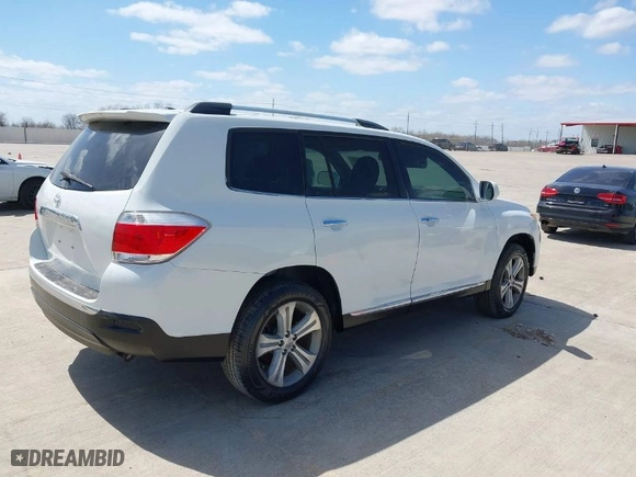 2011 Toyota Highlander Limited with VIN 5TDYK3EH4BS049750, listed as a IAAI auction lot 41787928 with 1 mi miles. Bid and sale history available at carsss.com. Image 4.