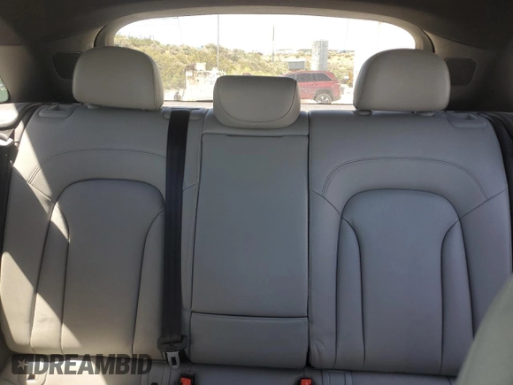 2016 Audi Q3 Premium Plus z VIN WA1EFCFS5GR014684, wystawiony jako Copart lot #57981185 z przebiegiem 92 024 mil mil oraz Szkoda całkowita • Salvage title. Historia ofert i sprzedaży dostępna na DreamBid. Obrazek 10.