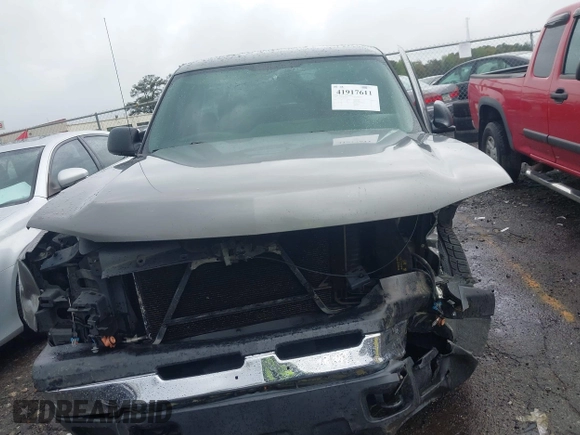 2006 Chevrolet Silverado 1500 Work Truck with VIN 1GCEC14XX6Z131418, listed as a IAAI auction lot 41917611 with 167,690 mi miles. Bid and sale history available at carsss.com. Image 12.
