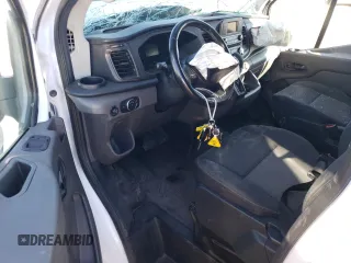 2020 Ford Transit Cargo z VIN 1FTBR1Y84LKB13862, wystawiony jako Copart lot #76937393 z przebiegiem 95 412 mil mil oraz Czysty tytuł • Clean title. Historia ofert i sprzedaży dostępna na DreamBid. Obrazek 8.