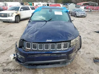 2021 Jeep Compass Altitude with VIN 3C4NJCBB3MT523153, listed as a IAAI auction lot 41394050 with 51,657 mi miles. Bid and sale history available at carsss.com. Image 12.