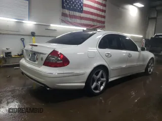 2009 Mercedes-Benz E-Class Luxury 3.5L with VIN WDBUF56X39B421390, listed as a Copart auction lot 47384395 with 125,642 mi miles and Salvage Title. Bid and sale history available at carsss.com. Image 3.