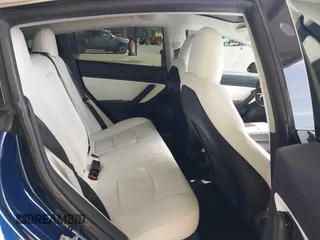 2019 Tesla Model 3 Mid Range z VIN 5YJ3E1EA3KF314882, wystawiony jako IAAI lot #42009874 z przebiegiem 160 381 mil mil oraz . Historia ofert i sprzedaży dostępna na DreamBid. Obrazek 8.