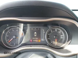 2016 Jeep Cherokee Latitude with VIN 1C4PJLCS7GW206935, listed as a IAAI auction lot 42430585 with 201,629 mi miles and . Bid and sale history available at DreamBid. Image 7.