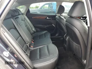2017 Kia Cadenza Technology z VIN KNALC4J19H5049292, wystawiony jako Copart lot #60084645 z przebiegiem 111 022 mil mil oraz Czysty tytuł • Clean title. Historia ofert i sprzedaży dostępna na DreamBid. Obrazek 10.