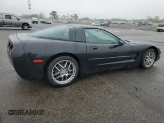 1998 Chevrolet Corvette z VIN 1G1YY22G0W5105059, wystawiony jako Copart lot #56842435 z przebiegiem 104 096 mil mil oraz Szkody całkowita. Historia ofert i sprzedaży dostępna na DreamBid. Obrazek 3.