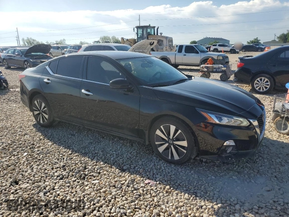 2020 Nissan Altima SV with VIN 1N4BL4DV3LC258678, listed as a Copart auction lot 54237035 with 77,977 mi miles and Salvage title. Bid and sale history available at DreamBid. Image 4.