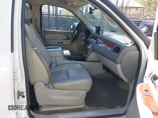2008 Chevrolet Suburban 2LT with VIN 3GNFK16358G148557, listed as a IAAI auction lot 41839533 with 231,962 mi miles and . Bid and sale history available at DreamBid. Image 5.