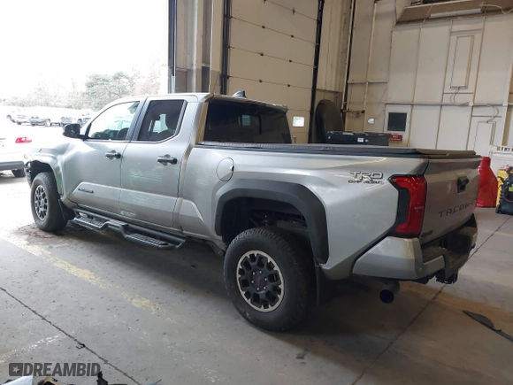2024 Toyota Tacoma 4WD SR5 with VIN 3TMLB5JN4RM071338, listed as a IAAI auction lot 41742236 with 9,367 mi miles. Bid and sale history available at carsss.com. Image 3.