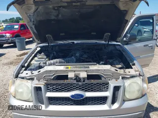 2003 Ford Explorer Sport Trac XLS with VIN 1FMZU77E63UC56836, listed as a IAAI auction lot 42492107 with 220,714 mi miles and . Bid and sale history available at DreamBid. Image 10.