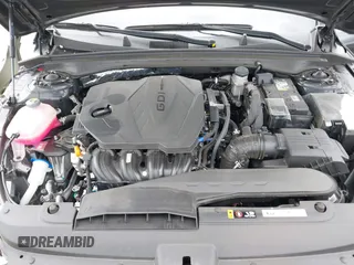 2025 Kia K5 LXS z VIN KNAG24J77S5316431, wystawiony jako IAAI lot #42072969 z przebiegiem 14 413 mil mil oraz . Historia ofert i sprzedaży dostępna na DreamBid. Obrazek 10.