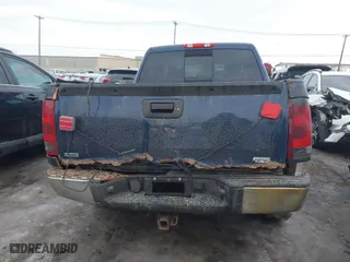 2011 GMC Sierra 1500 SLE with VIN 3GTP2VE39BG280427, listed as a IAAI auction lot 41649406 with 283,870 mi miles. Bid and sale history available at carsss.com. Image 16.
