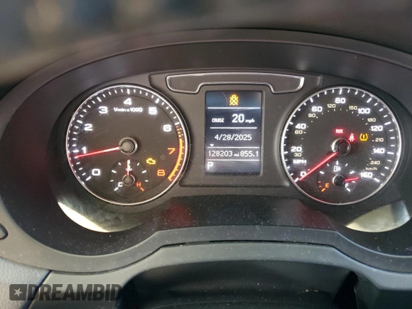 2017 Audi Q3 Premium z VIN WA1BCCFS2HR017359, wystawiony jako Copart lot #54549725 z przebiegiem 128 203 mil mil oraz Szkoda całkowita • Salvage title. Historia ofert i sprzedaży dostępna na DreamBid. Obrazek 9.