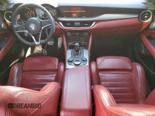 2018 Alfa Romeo Stelvio Ti Sport z VIN ZASFAKNN3J7B77939, wystawiony jako Copart lot #87767495 z przebiegiem 62 777 mil mil oraz Szkoda całkowita • Salvage title. Historia ofert i sprzedaży dostępna na DreamBid. Obrazek 8.