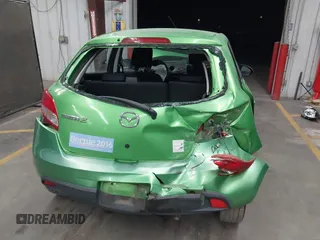 2012 Mazda 2 Sport z VIN JM1DE1KY1C0145306, wystawiony jako IAAI lot #42386919 z przebiegiem 163 733 mil mil oraz . Historia ofert i sprzedaży dostępna na DreamBid. Obrazek 6.