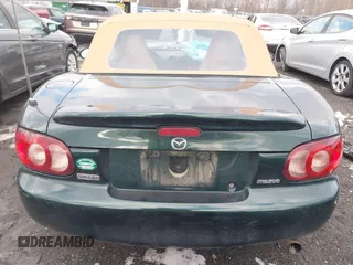 2001 Mazda MX-5 Miata z VIN JM1NB353510216609, wystawiony jako IAAI lot #41298866 z przebiegiem 183 388 mil mil oraz . Historia ofert i sprzedaży dostępna na DreamBid. Obrazek 16.