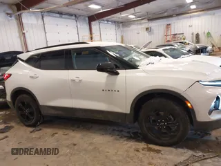 2024 Chevrolet Blazer LT with VIN 3GNKBCR48RS284128, listed as a IAAI auction lot 41542591 with 2,847 mi miles and . Bid and sale history available at DreamBid. Image 13.