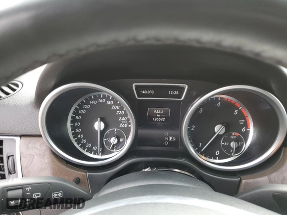 2014 Mercedes-Benz M 350 with VIN 4JGDA2EB9EA308480, listed as a Copart auction lot 49251015 with 126,542 mi miles and Salvage Title. Bid and sale history available at DreamBid. Image 9.