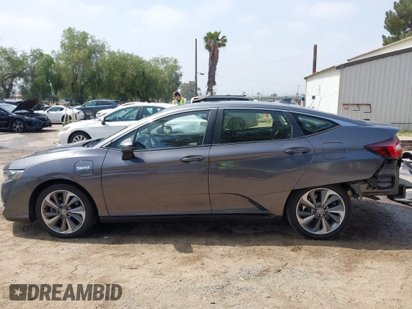2018 Honda Clarity with VIN JHMZC5F12JC013732, listed as a IAAI auction lot 42157758 with 162,470 mi miles. Bid and sale history available at carsss.com. Image 15.