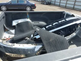 2019 Ram 2500 Big Horn with VIN 3C6UR5DL2KG675282, listed as a IAAI auction lot 41729803 with 88,084 mi miles and . Bid and sale history available at DreamBid. Image 12.