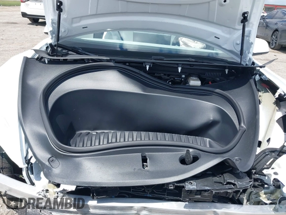 2025 Tesla Model 3 Long Range с VIN 5YJ3E1EA7SF903675, выставлен на аукционе IAAI как лот 42056122 с пробегом 2 564 миль миль и . История ставок и продаж доступна на DreamBid. Изображение 10.
