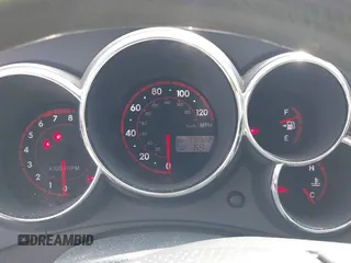 2005 Pontiac Vibe with VIN 5Y2SL63885Z465763, listed as a IAAI auction lot 42428484 with 176,322 mi miles and . Bid and sale history available at DreamBid. Image 7.