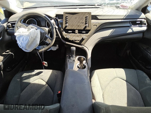 2023 Toyota Camry LE z VIN 4T1R11AKXPU764124, wystawiony jako Copart lot #47268875 z przebiegiem 37 406 mil mil oraz Szkoda całkowita • Salvage title. Historia ofert i sprzedaży dostępna na DreamBid. Obrazek 8.