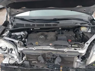 2017 Toyota Sienna XLE Auto Access Seat with VIN 5TDYZ3DC8HS789165, listed as a IAAI auction lot 41290603 with 57,682 mi miles and . Bid and sale history available at DreamBid. Image 10.