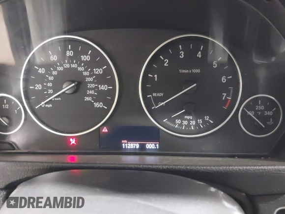 2013 BMW 3 Series 328i xDrive с VIN WBA3B5G50DNP40353, выставлен на аукционе IAAI как лот 42425411 с пробегом 112 879 миль миль и . История ставок и продаж доступна на DreamBid. Изображение 7.