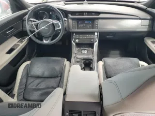 2016 Jaguar XF S with VIN SAJBG4BV6GCY10473, listed as a Copart auction lot 75421564 with 27,164 mi miles and Non Repairable. Bid and sale history available at carsss.com. Image 8.