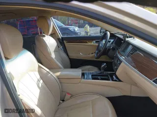 2015 Hyundai Genesis 3.8L with VIN KMHGN4JE6FU080466, listed as a IAAI auction lot 41848723 with 130,740 mi miles. Bid and sale history available at carsss.com. Image 5.