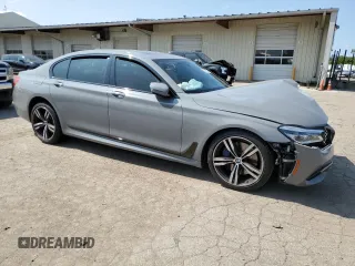 2018 BMW 7 Series 750i with VIN WBA7F0C55JGM22484, listed as a Copart auction lot 67475724 with 40,048 mi miles and Salvage Title. Bid and sale history available at carsss.com. Image 4.