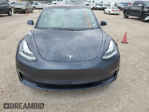 2018 Tesla Model 3 Long Range Battery z VIN 5YJ3E1EB2JF169809, wystawiony jako Copart lot #60623104 z przebiegiem 81 747 mil mil oraz Tytuł czysty. Historia ofert i sprzedaży dostępna na DreamBid. Obrazek 5.