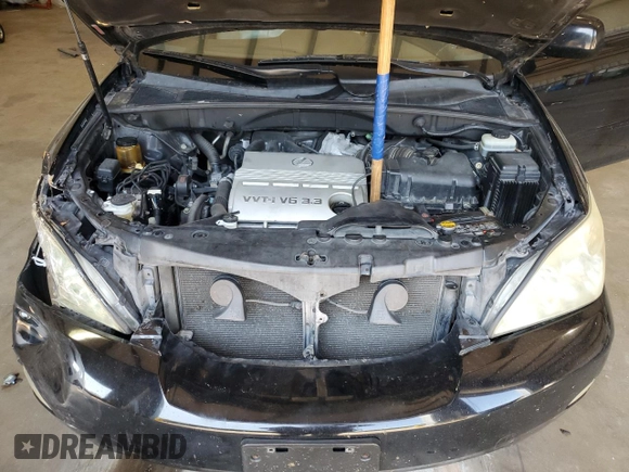 2005 Lexus RX 330 with VIN JTJGA31U150048917, listed as a Copart auction lot 53350235 with 170,326 mi miles and Salvage Title. Bid and sale history available at carsss.com. Image 12.