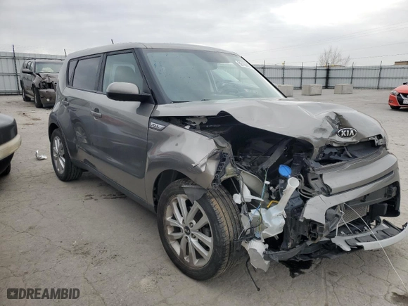 2019 Kia Soul + with VIN KNDJP3A50K7649934, listed as a Copart auction lot 50166655 with 62,082 mi miles and Salvage Title. Bid and sale history available at carsss.com. Image 4.