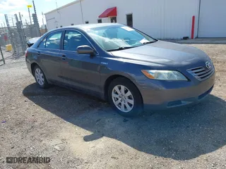 2008 Toyota Camry Hybrid with VIN 4T1BB46K68U043602, listed as a IAAI auction lot 41888312 with 268,440 mi miles. Bid and sale history available at carsss.com. Image 1.