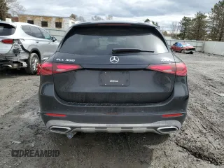 2024 Mercedes-Benz GLC 300 z VIN W1NKM4HBXRF129263, wystawiony jako Copart lot #51747035 z przebiegiem 15 898 mil mil oraz Szkoda całkowita • Salvage title. Historia ofert i sprzedaży dostępna na DreamBid. Obrazek 6.