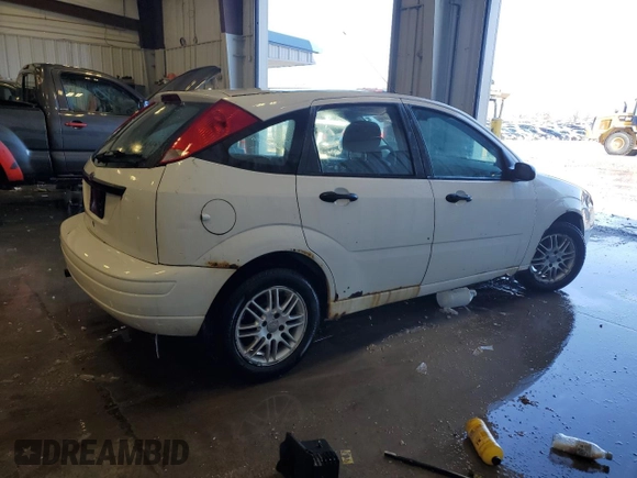 2007 Ford Focus S with VIN 1FAFP37N47W306334, listed as a Copart auction lot 44996245 with 190,371 mi miles and Non Repairable. Bid and sale history available at carsss.com. Image 3.