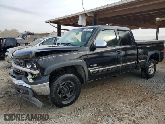 2002 Chevrolet Silverado 1500 LT with VIN 2GCEK19T121417024, listed as a Copart auction lot 83435334 with 130,927 mi miles and Salvage Title. Bid and sale history available at carsss.com. Image 1.