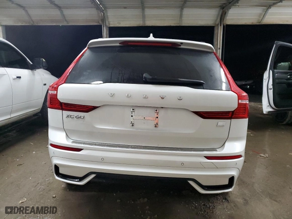 2024 Volvo XC60 Recharge Plug-In Hybrid Ultimate Dark Theme with VIN YV4H60DM5R1920760, listed as a Copart auction lot 42712965 with 7,748 mi miles and Salvage Title. Bid and sale history available at carsss.com. Image 6.