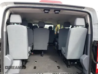 2019 Ford Transit Passenger XL z VIN 1FBZX2ZM4KKB24336, wystawiony jako Copart lot #49377135 z przebiegiem 58 994 mil mil oraz Szkody całkowita. Historia ofert i sprzedaży dostępna na DreamBid. Obrazek 11.